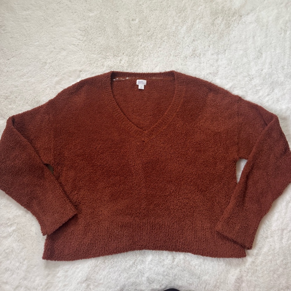 Cozy V-Neck Women's Sweater in Rusty Orange